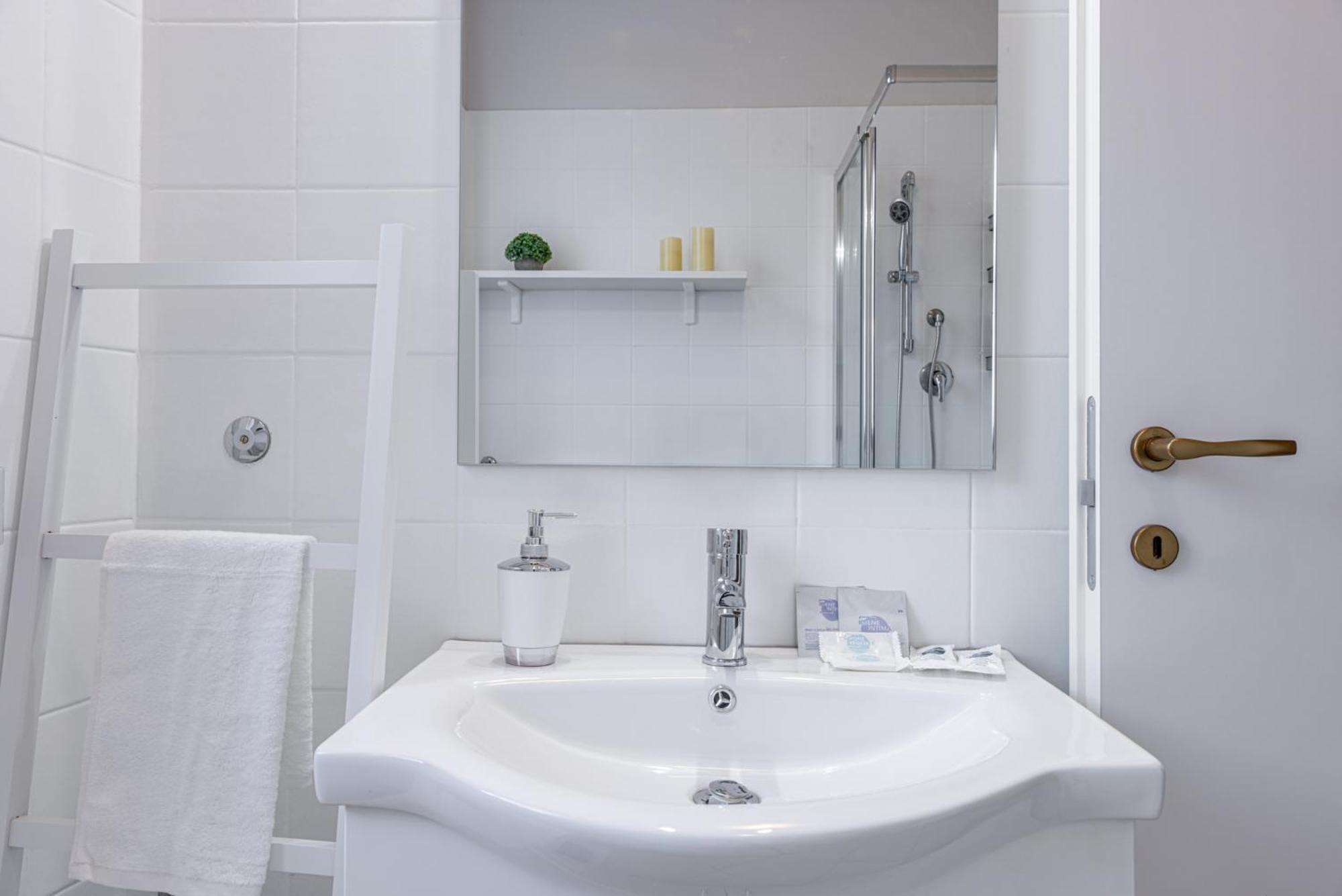 Gallarate Central Suite Экстерьер фото